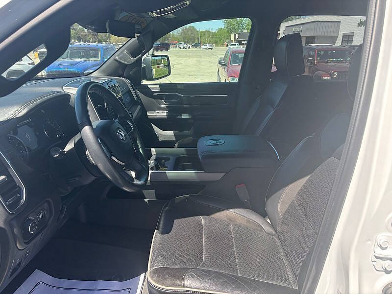 Used 2023 RAM 1500 Laramie AWD/4WD image 18