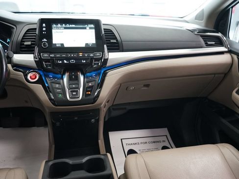 Used 2018 Honda Odyssey Elite image 13