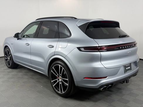 Certified 2026 Porsche Cayenne S image 3