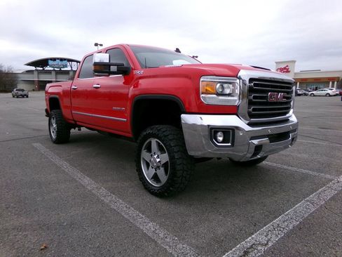 Used 2017 GMC Sierra 2500 SLT w/ Duramax Plus Package image 4