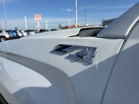 Used 2018 GMC Sierra 1500 SLT w/ Texas SLT Premium Package image 11