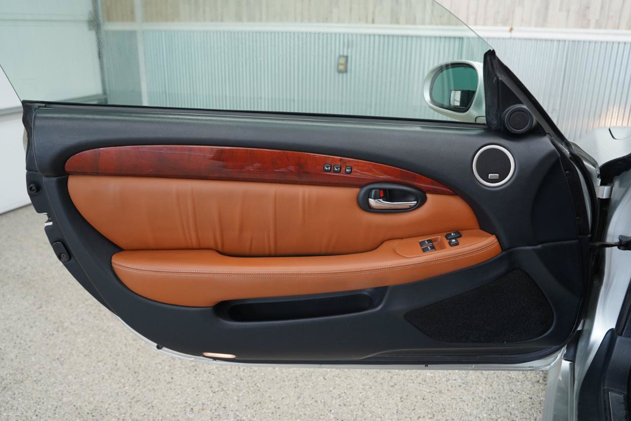 Used 2002 Lexus SC 430 Convertible RWD image 30