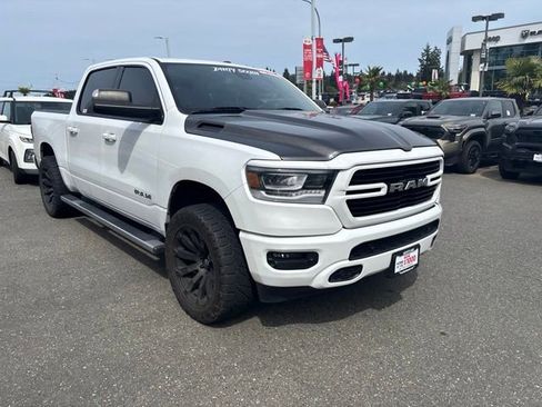 Used 2019 RAM 1500 Big Horn AWD/4WD image 3