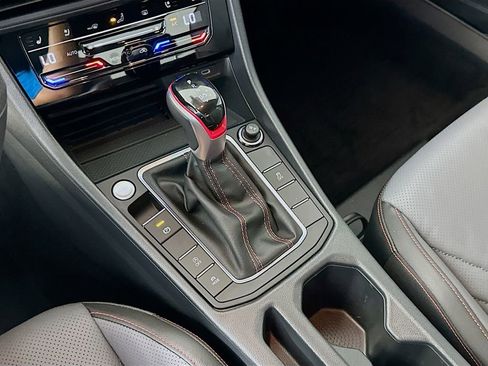 Used 2025 Volkswagen Jetta GLI Autobahn image 16