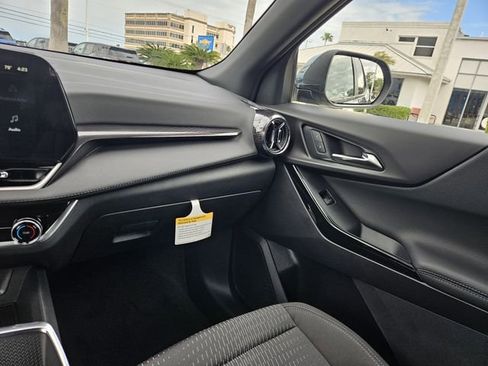 New 2026 Chevrolet Equinox LT w/ Safety and Technology Package FWD image 9