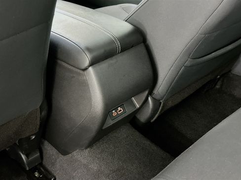 Used 2025 Nissan Altima 2.5 SV FWD image 27