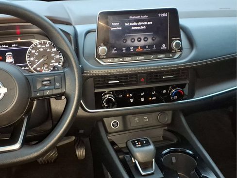 Used 2023 Nissan Rogue S AWD/4WD image 6