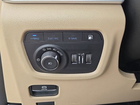 Used 2022 Jeep Grand Cherokee Limited 4xe AWD/4WD image 27