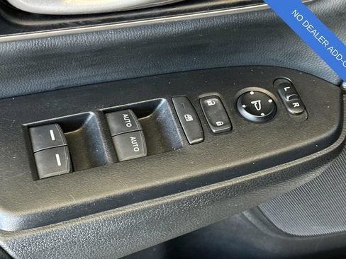 Used 2022 Honda CR-V Touring image 12