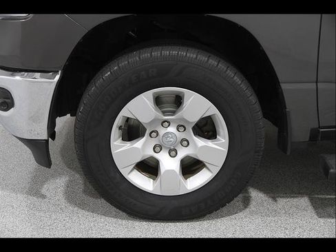 Used 2019 RAM 1500 Big Horn AWD/4WD image 22
