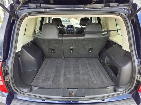 Used 2015 Jeep Patriot High Altitude FWD image 10