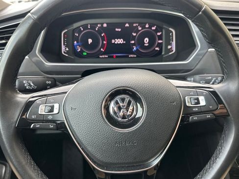 Used 2020 Volkswagen Tiguan SEL image 20