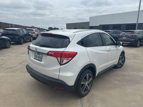 Used 2021 Honda HR-V EX image 10
