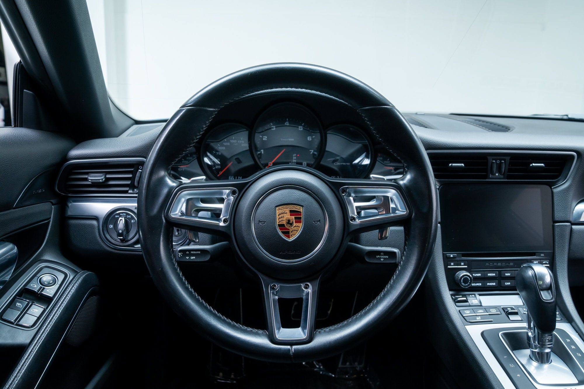 Used 2017 Porsche 911 Carrera RWD image 12
