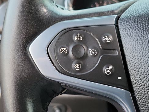 Used 2021 Chevrolet Traverse High Country image 9