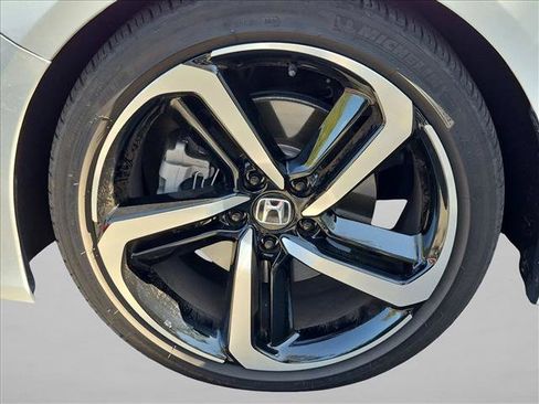 Used 2022 Honda Accord Sport image 13