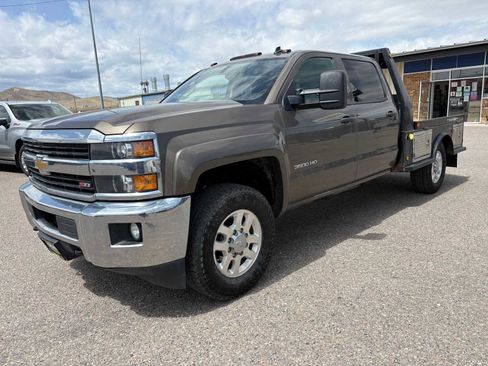 Used 2015 Chevrolet Silverado 3500 LT w/ LT Convenience Package AWD/4WD image 7