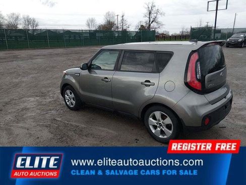 Used 2017 Kia Soul image 6