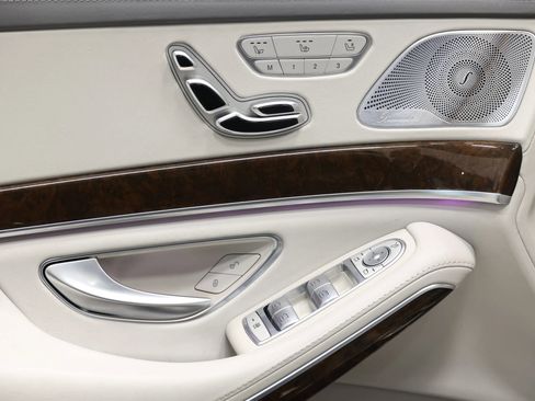 Used 2016 Mercedes-Benz Maybach S 600 Sedan 4D image 13