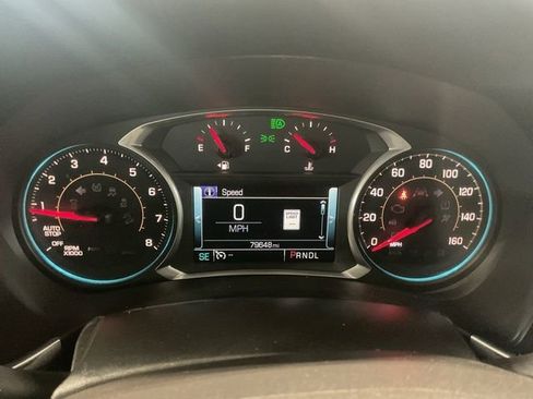 Used 2018 Chevrolet Equinox Premier AWD/4WD image 13