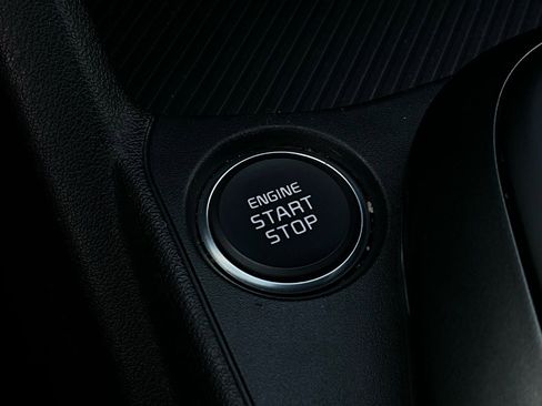 Used 2025 Kia K4 LXS image 25