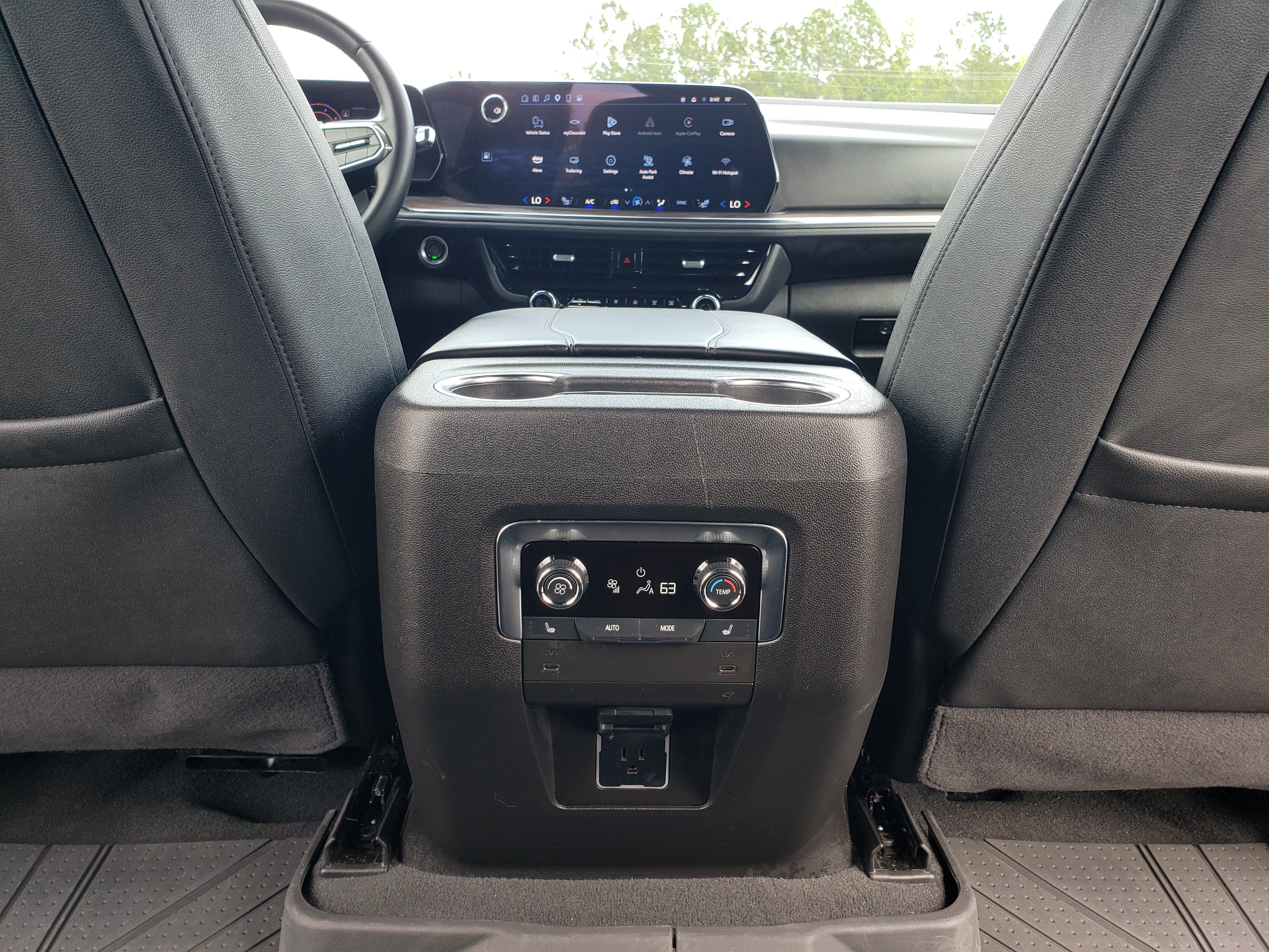 Used 2025 Chevrolet Tahoe Z71 w/ Comfort Package AWD/4WD image 35