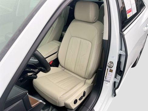 Used 2024 Audi A6 2.0T Premium w/ Convenience Package image 19