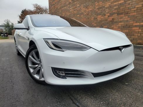 Used 2016 Tesla Model S image 3