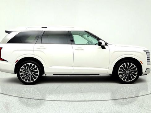 Used 2026 Hyundai Palisade Calligraphy FWD image 4