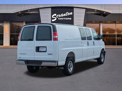New 2026 GMC Savana 3500 Extended RWD image 5