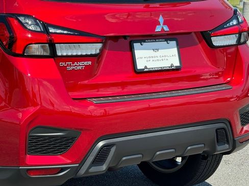 Used 2025 Mitsubishi Outlander Sport AWD image 9