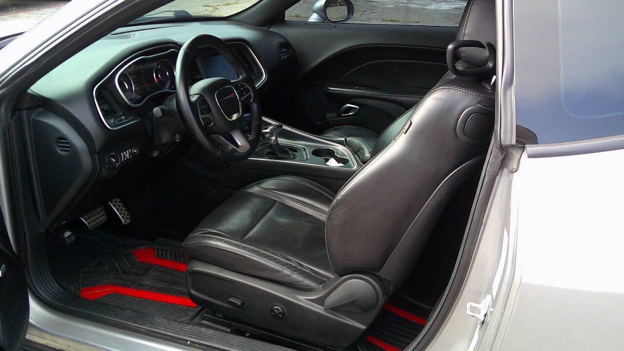 Used 2015 Dodge Challenger SXT Plus RWD image 15