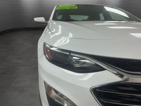 Used 2025 Chevrolet Malibu LT FWD image 33