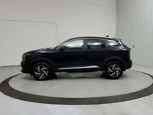 New 2026 Nissan Kicks SV image 4