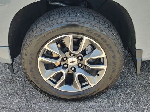 Used 2025 Chevrolet Silverado 1500 RST w/ RST All Star Premium Package AWD/4WD image 13