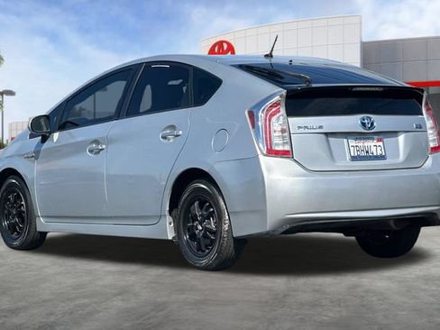 Used 2013 Toyota Prius Two FWD image 6