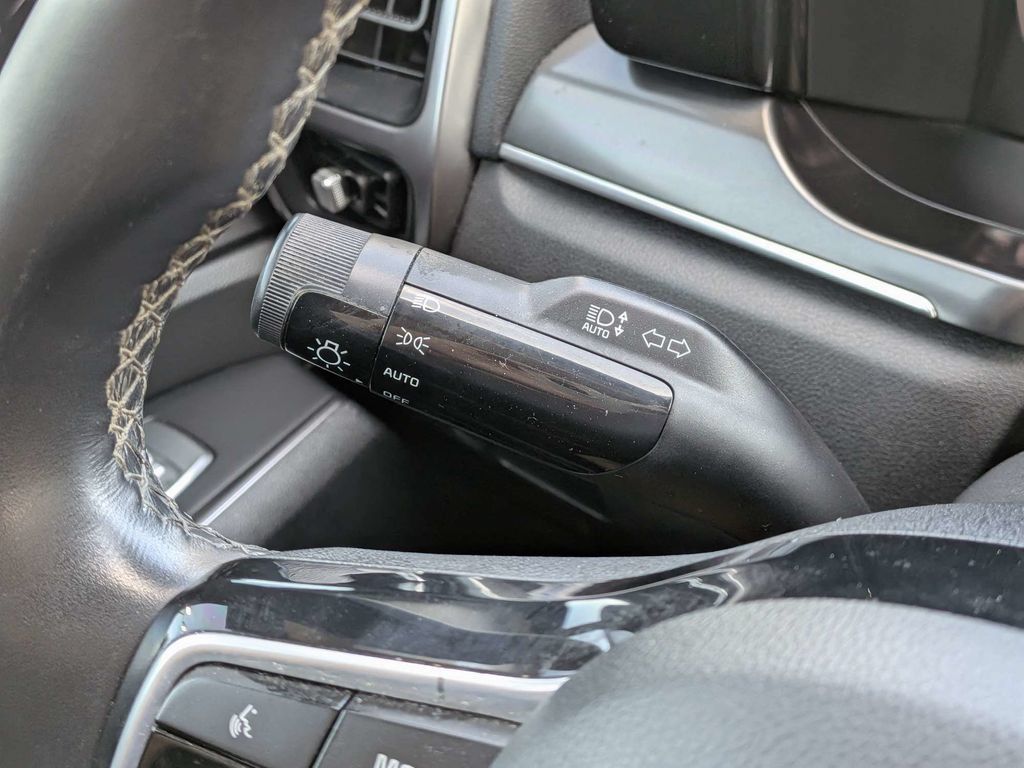 Used 2023 Kia Sorento SX FWD image 25