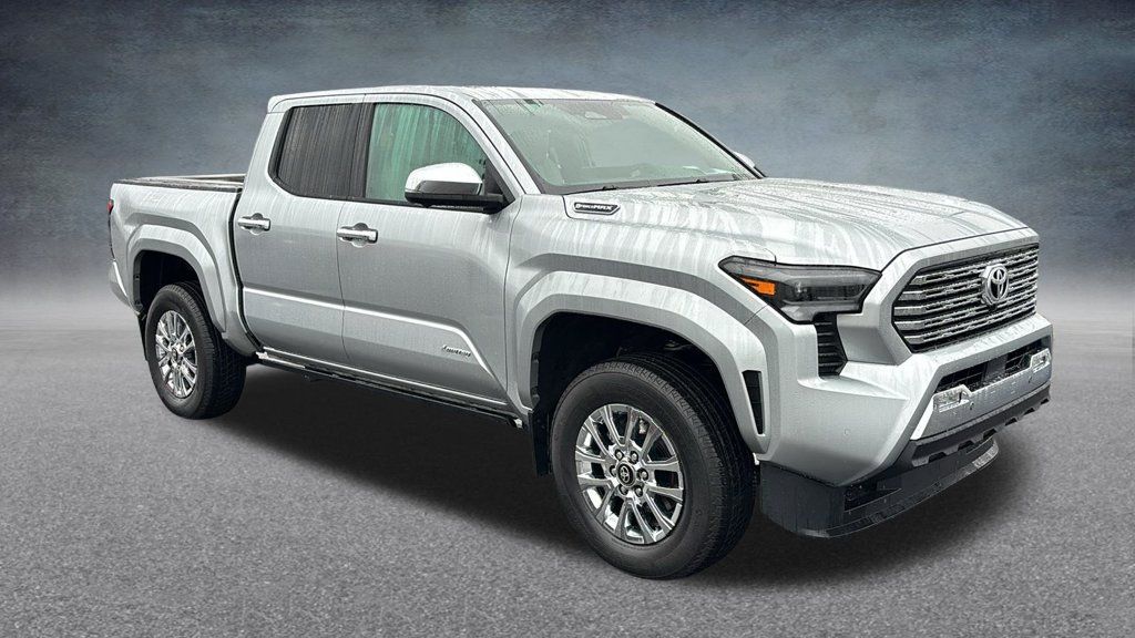 Used 2025 Toyota Tacoma Limited AWD/4WD image 2
