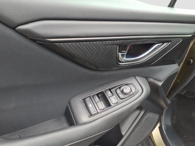 Used 2025 Subaru Outback Premium AWD/4WD image 4