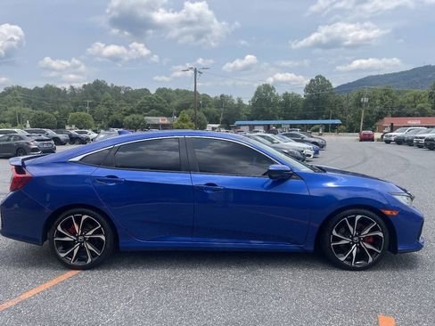 Used 2018 Honda Civic Si image 9