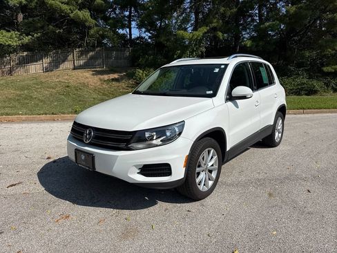 Used 2017 Volkswagen Tiguan Wolfsburg Edition FWD image 1
