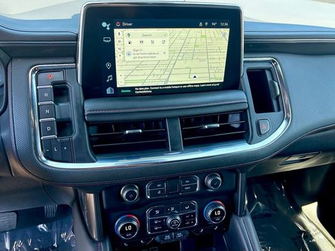 Used 2024 Chevrolet Suburban RST RWD image 15