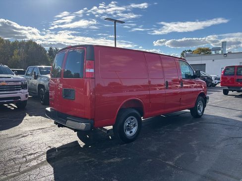 New 2025 Chevrolet Express 2500 w/ Driver Convenience Package image 5