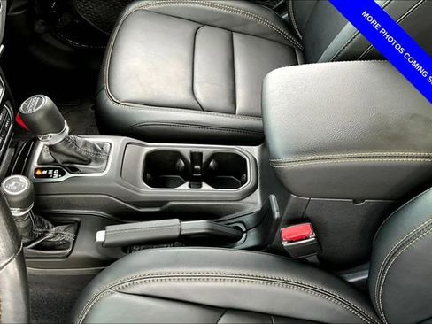 Used 2024 Jeep Wrangler Unlimited Rubicon 392 image 17