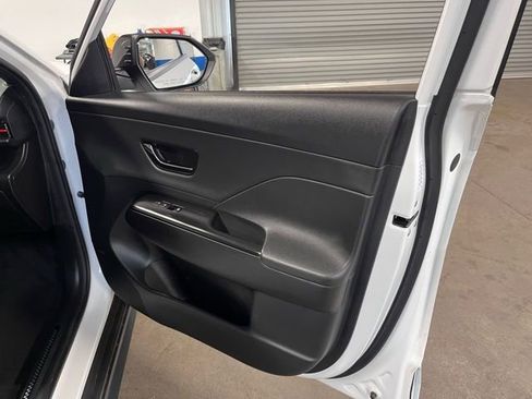 Used 2024 Hyundai Kona N Line image 11