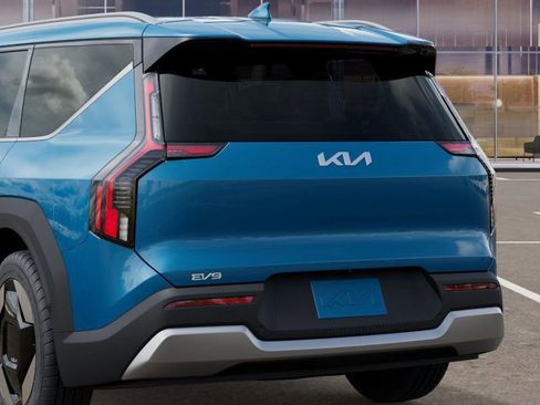 New 2026 Kia EV9 Wind AWD/4WD image 9