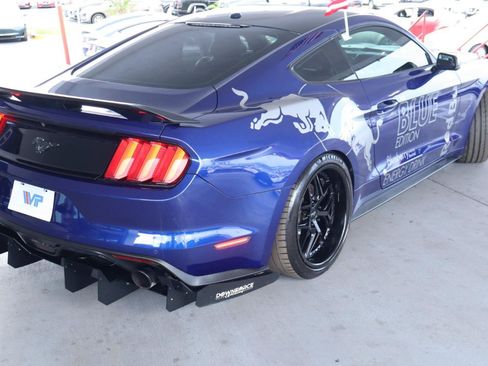 Used 2016 Ford Mustang Premium RWD image 5