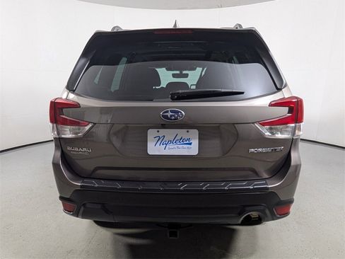 Used 2023 Subaru Forester Premium image 6