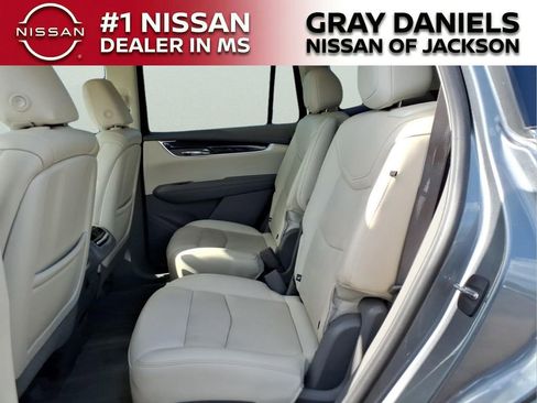 Used 2021 Cadillac XT6 Premium Luxury AWD/4WD image 26