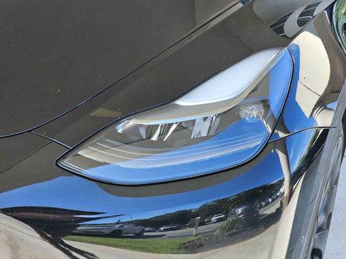 Used 2022 Tesla Model Y Performance AWD/4WD image 9
